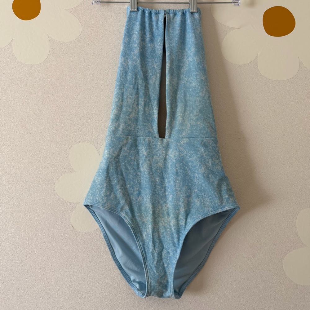 EUC Aerie Tassel Tied Marble Light Blue One Piece Plung Halter Swimsuit Boho - Picture 3 of 8
